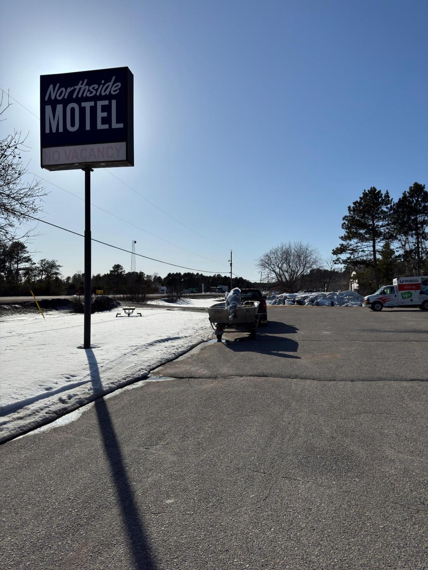 Northside Motel Vermilion Bay Eksteriør billede